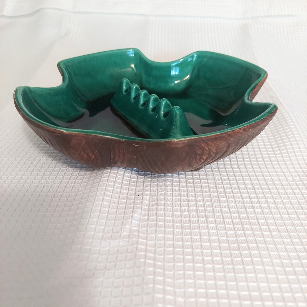 Vintage Green Glazed Ashtray California Pottery USA Faux Wood Look Base - Picture 2 of 7